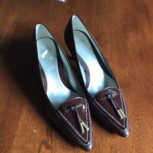 CIRCA Joan & David size 7 1/2 heel